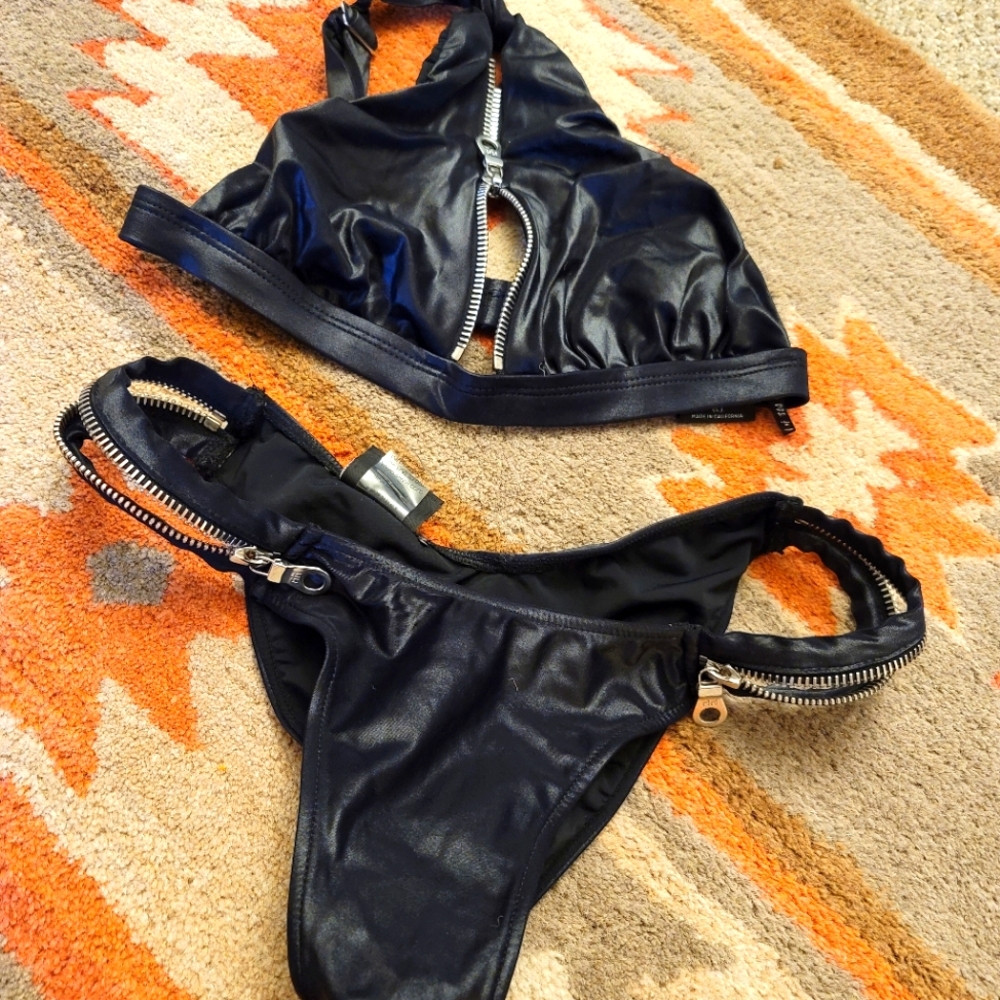 Beach Bunny NWOT bikini